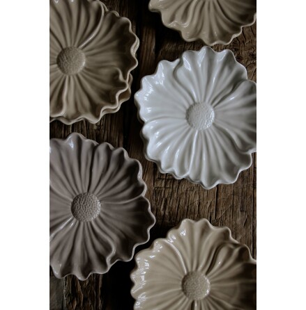 Majas Blomstra fat white