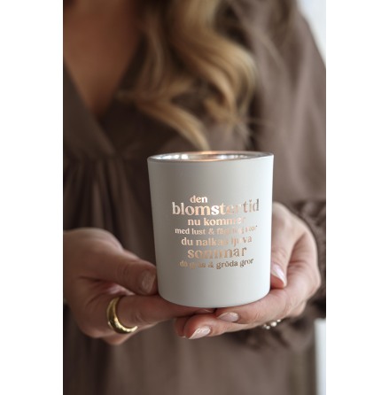 Majas lykta Den blomstertid nu kommer..