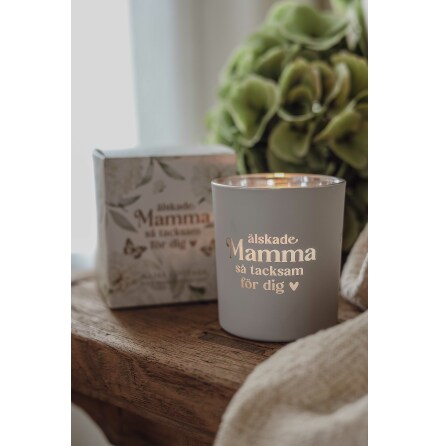 Majas lykta �lskade mamma..