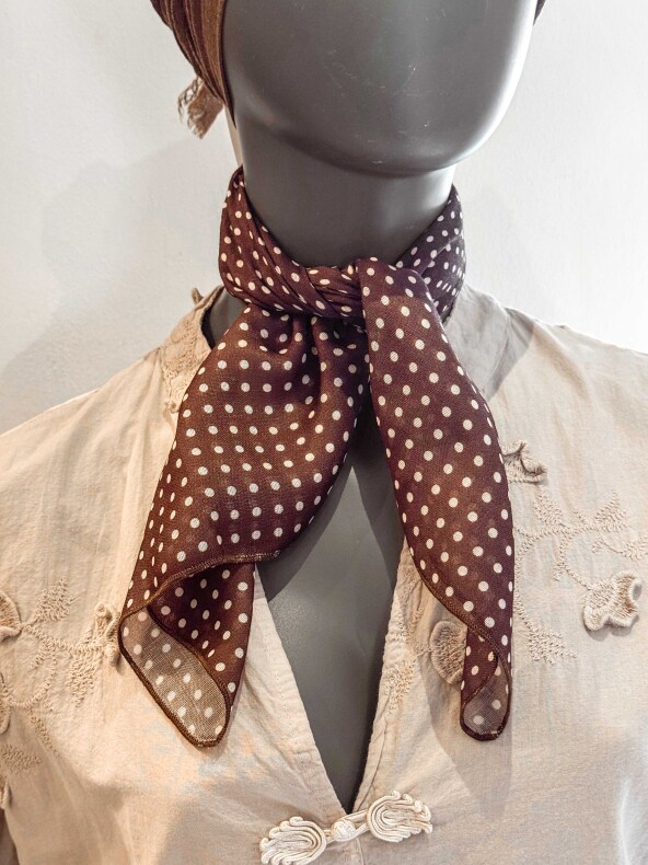 Lucy Scarf Brown Dot 58x58cm